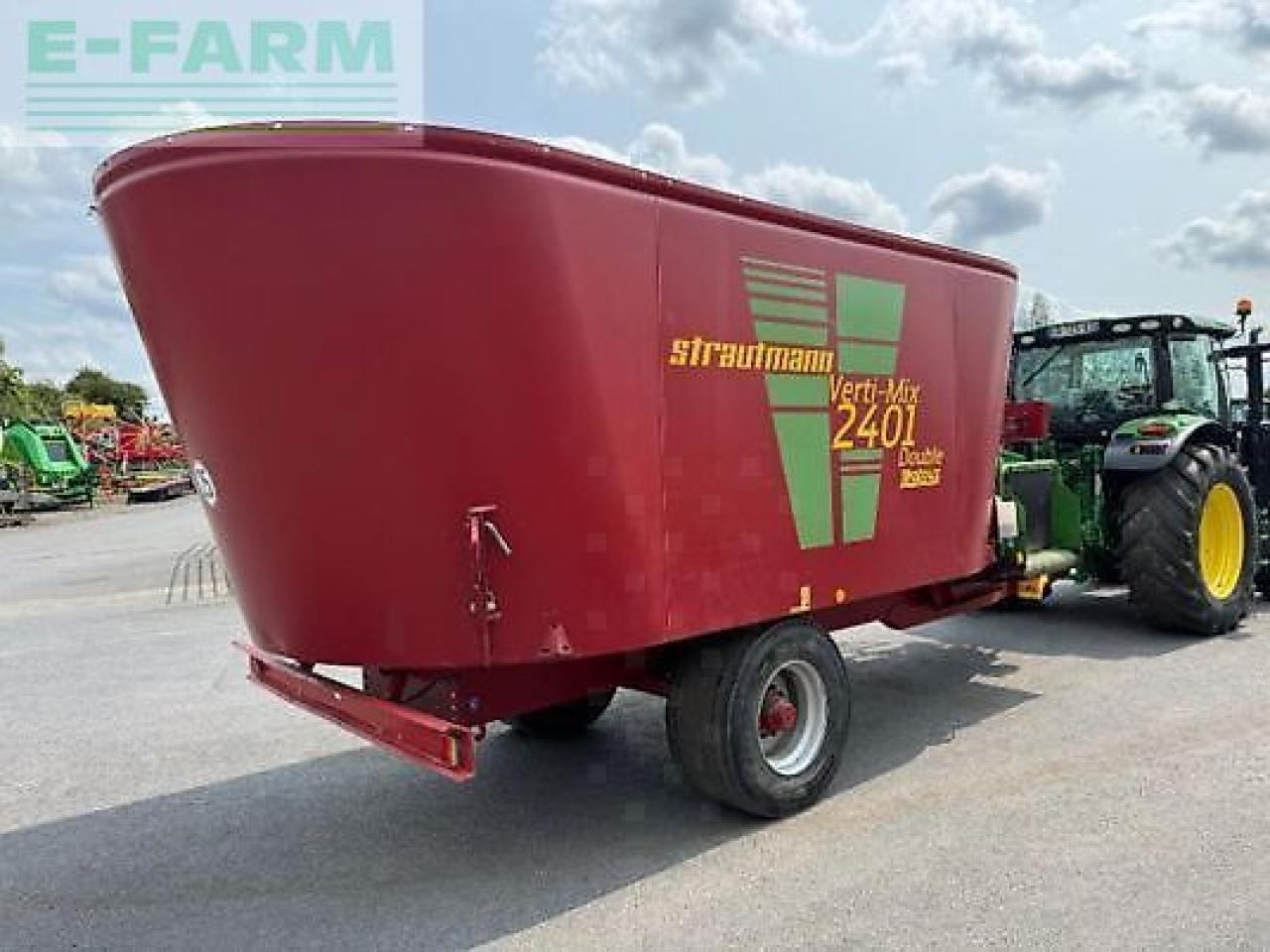 Strautmann vertimix 2401 - Állattartás gépei: 4 kép. Strautmann vertimix 2401 - Állattartás gépei: 4 kép.