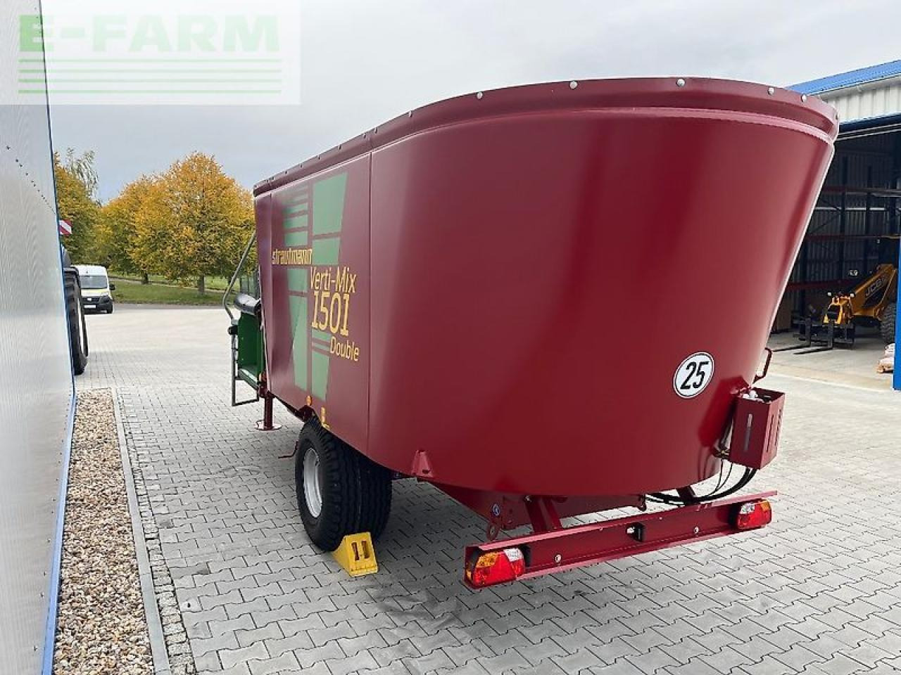 Strautmann vm 1501 d - Állattartás gépei: 3 kép. Strautmann vm 1501 d - Állattartás gépei: 3 kép.