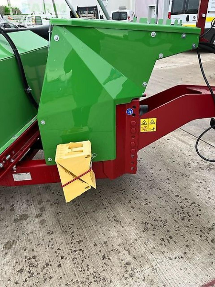 Strautmann vm 1801 d - Állattartás gépei: 5 kép. Strautmann vm 1801 d - Állattartás gépei: 5 kép.