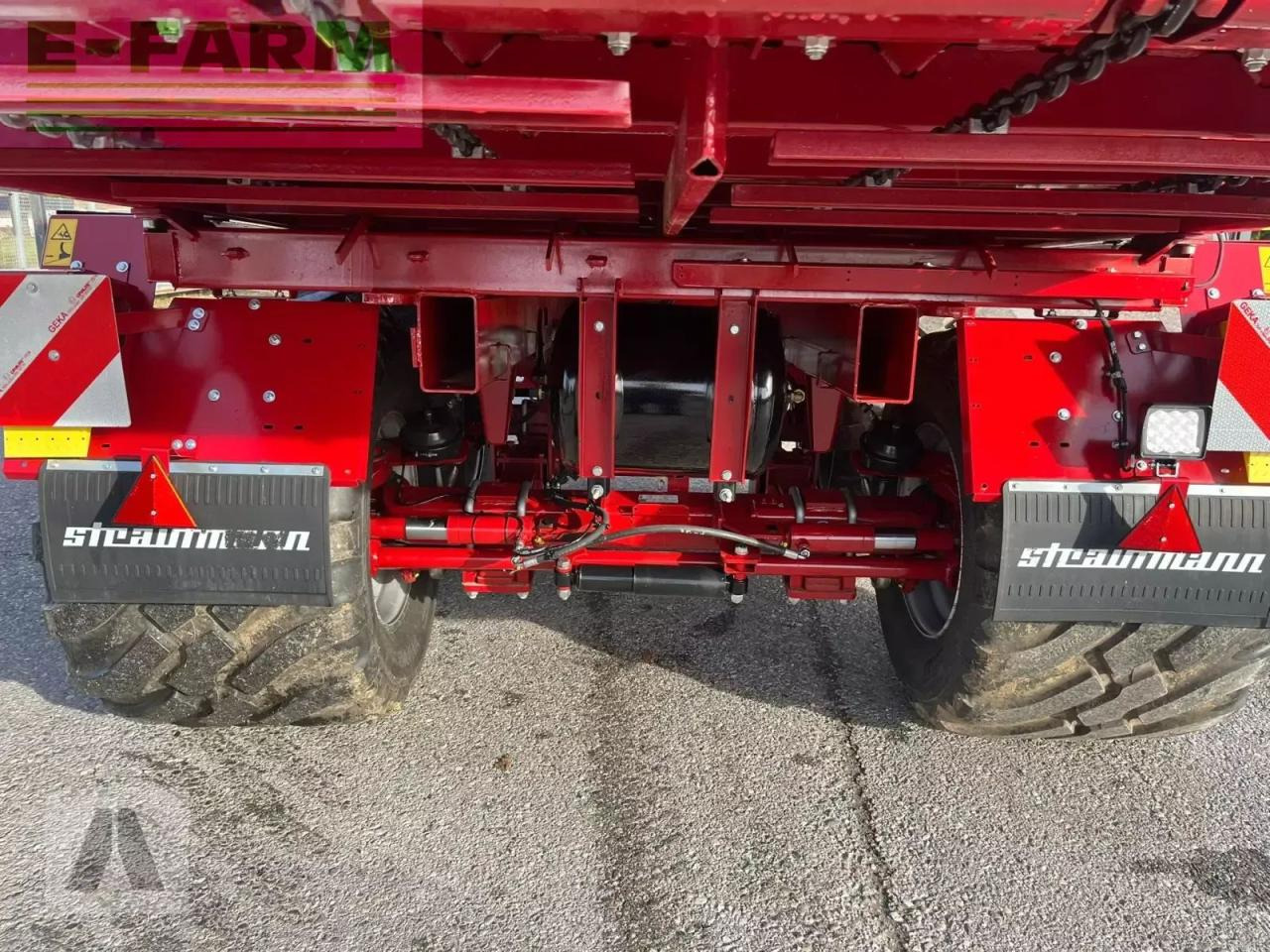 Rendfelszedő Strautmann zelon cfs 290: 12 kép.