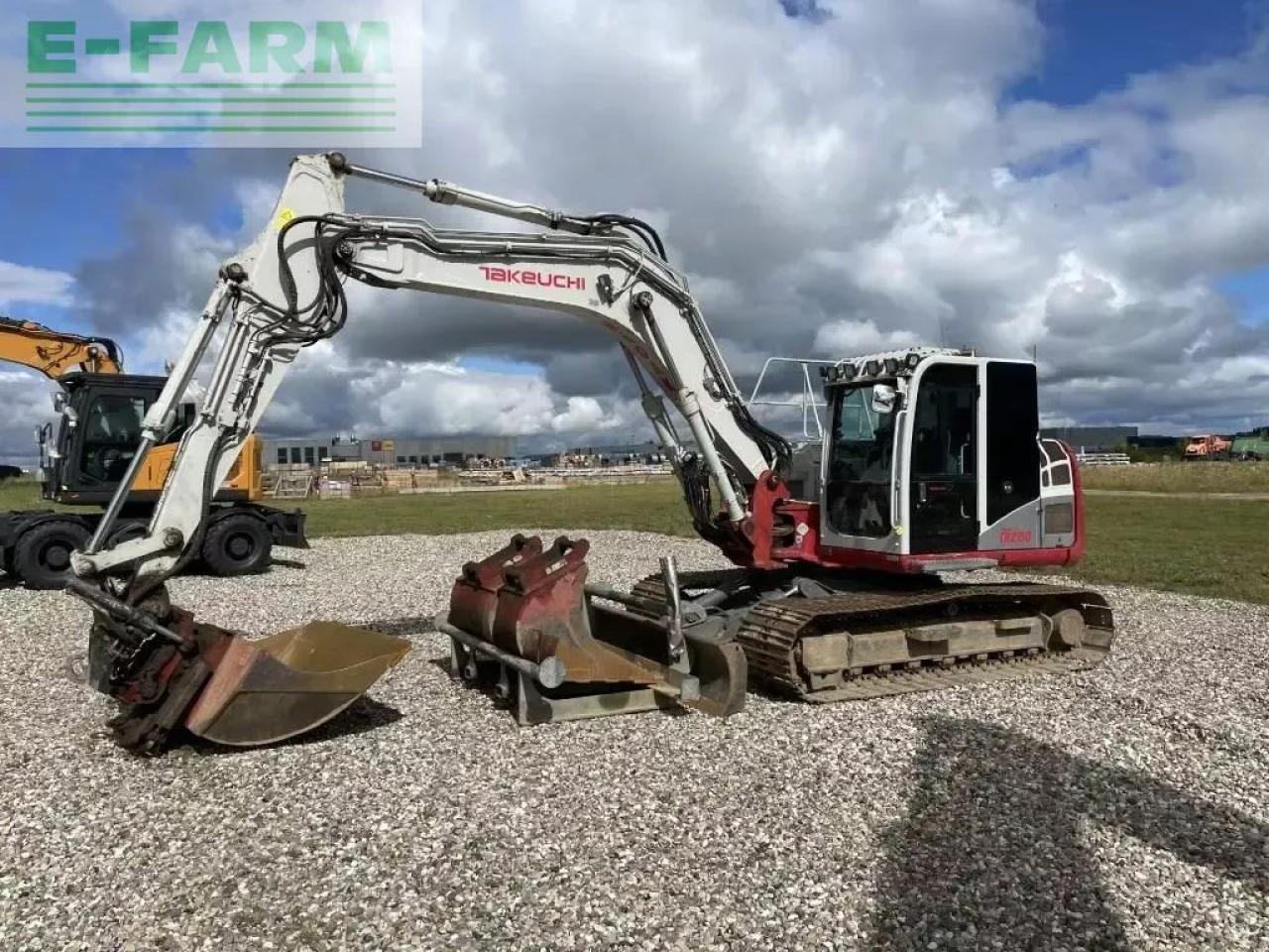 Takeuchi tb 2150 - Lánctalpas kotró: 1 kép. Takeuchi tb 2150 - Lánctalpas kotró: 1 kép.