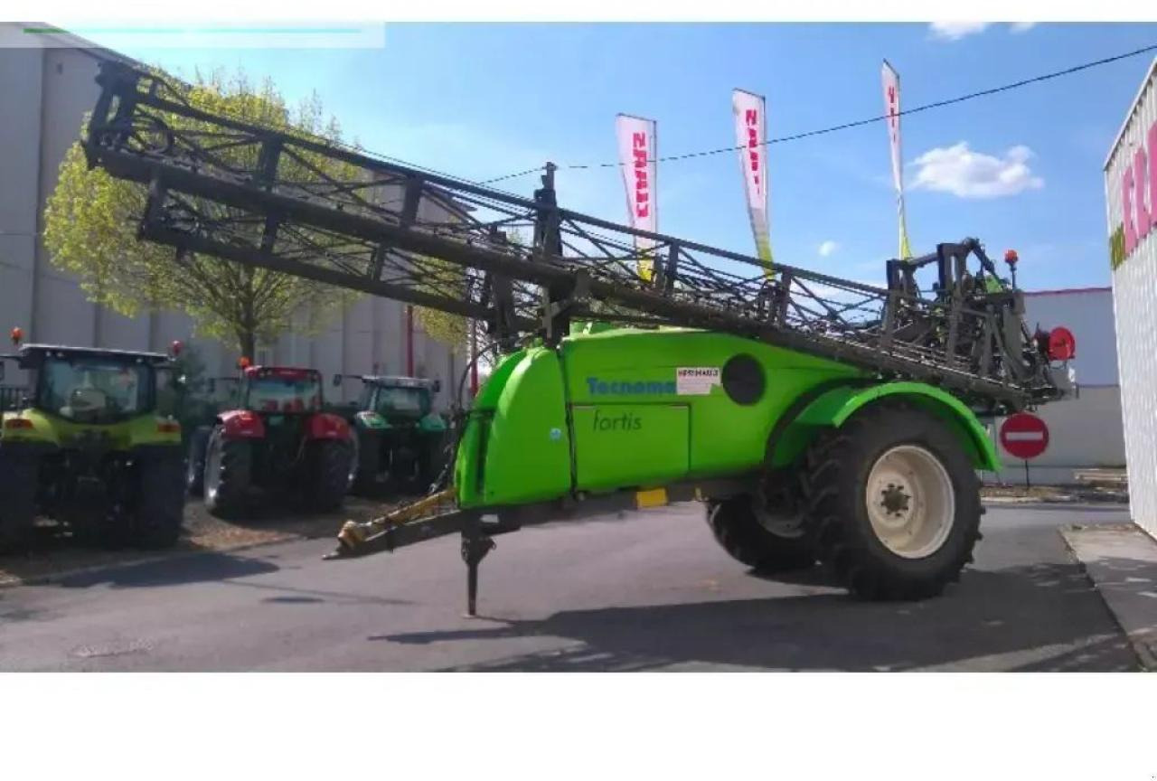 Tecnoma fortis 4300 - Vontatott permetezők: 1 kép. Tecnoma fortis 4300 - Vontatott permetezők: 1 kép.