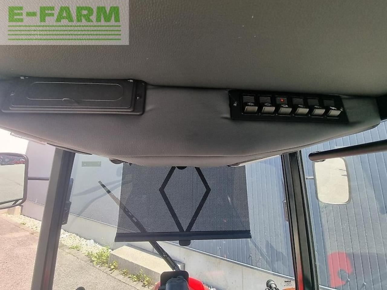 Traktor Tym t194 nh: 9 kép.