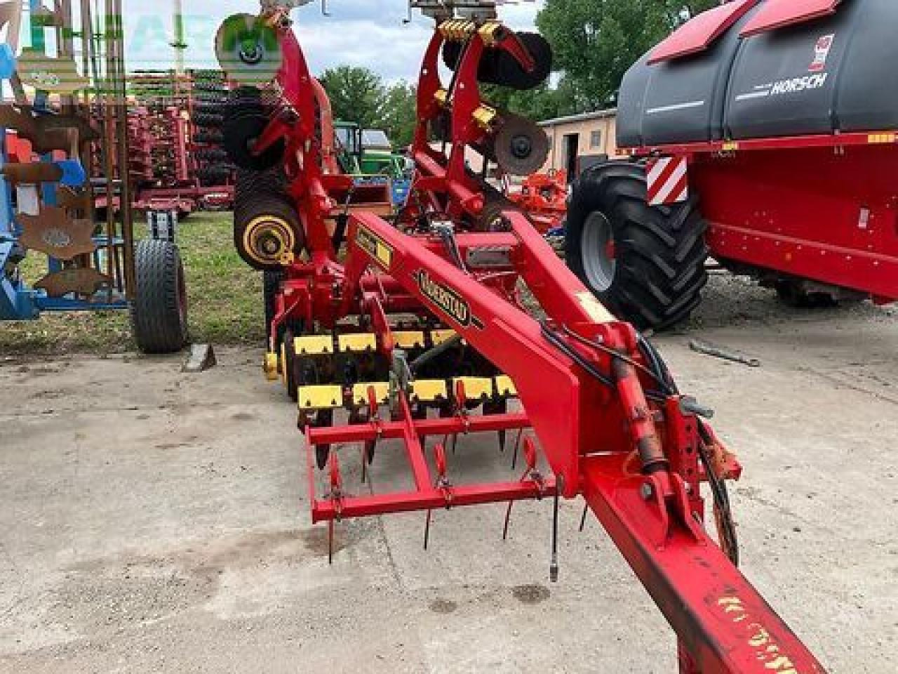 Väderstad carrier cr650 - Tárcsás borona: 3 kép. Väderstad carrier cr650 - Tárcsás borona: 3 kép.