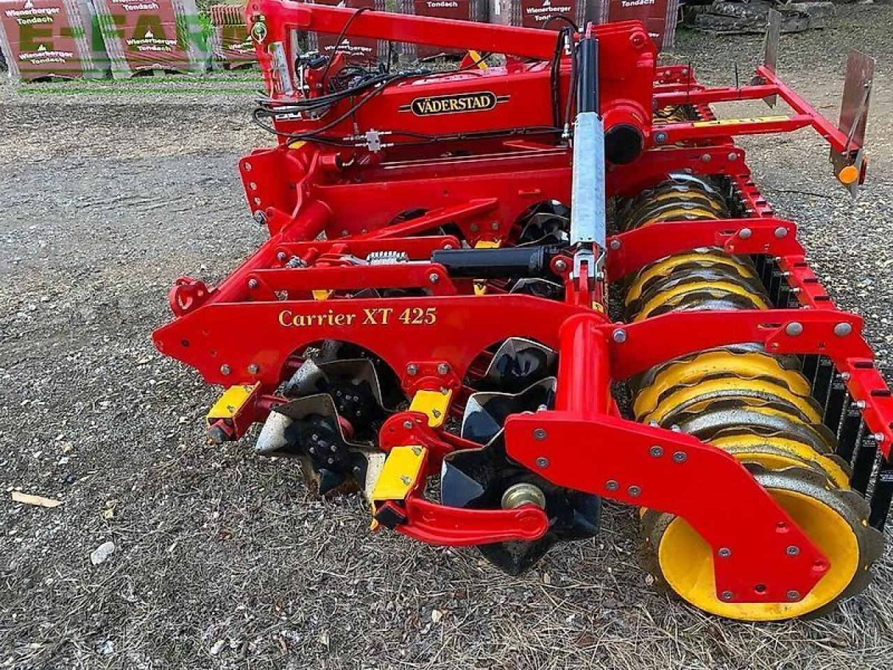 Väderstad carrier xt 425 - Tárcsás borona: 3 kép. Väderstad carrier xt 425 - Tárcsás borona: 3 kép.