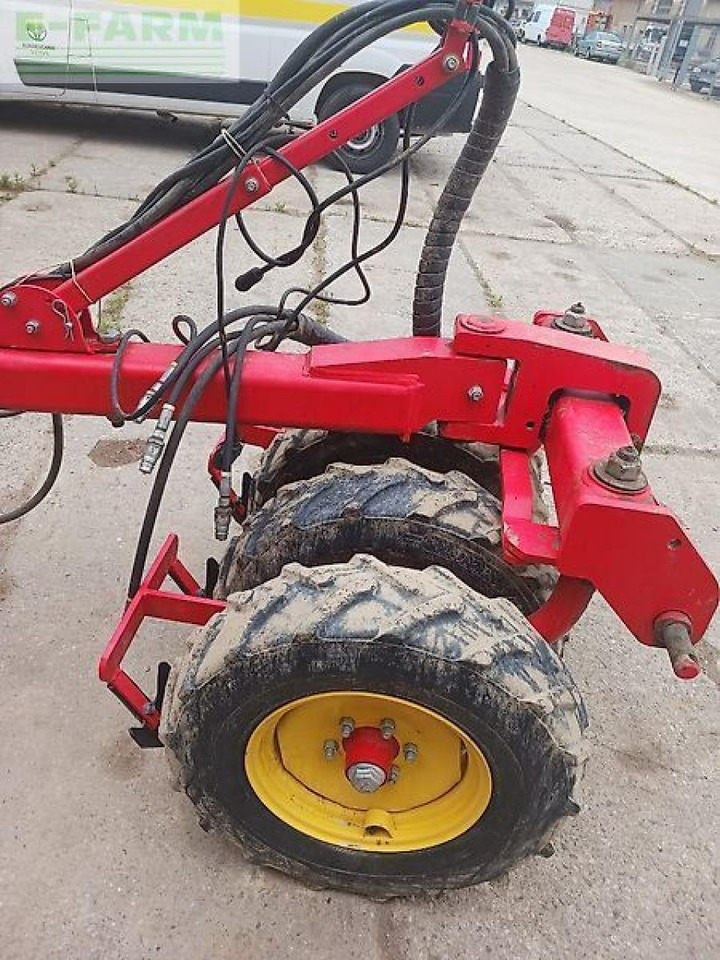 Väderstad rapid 300 s, super xl - Szemenkénti vetőgép: 5 kép. Väderstad rapid 300 s, super xl - Szemenkénti vetőgép: 5 kép.