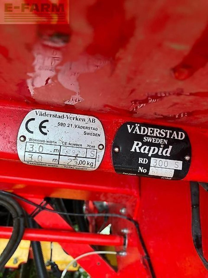 Väderstad rapid 300s - Szemenkénti vetőgép: 5 kép. Väderstad rapid 300s - Szemenkénti vetőgép: 5 kép.