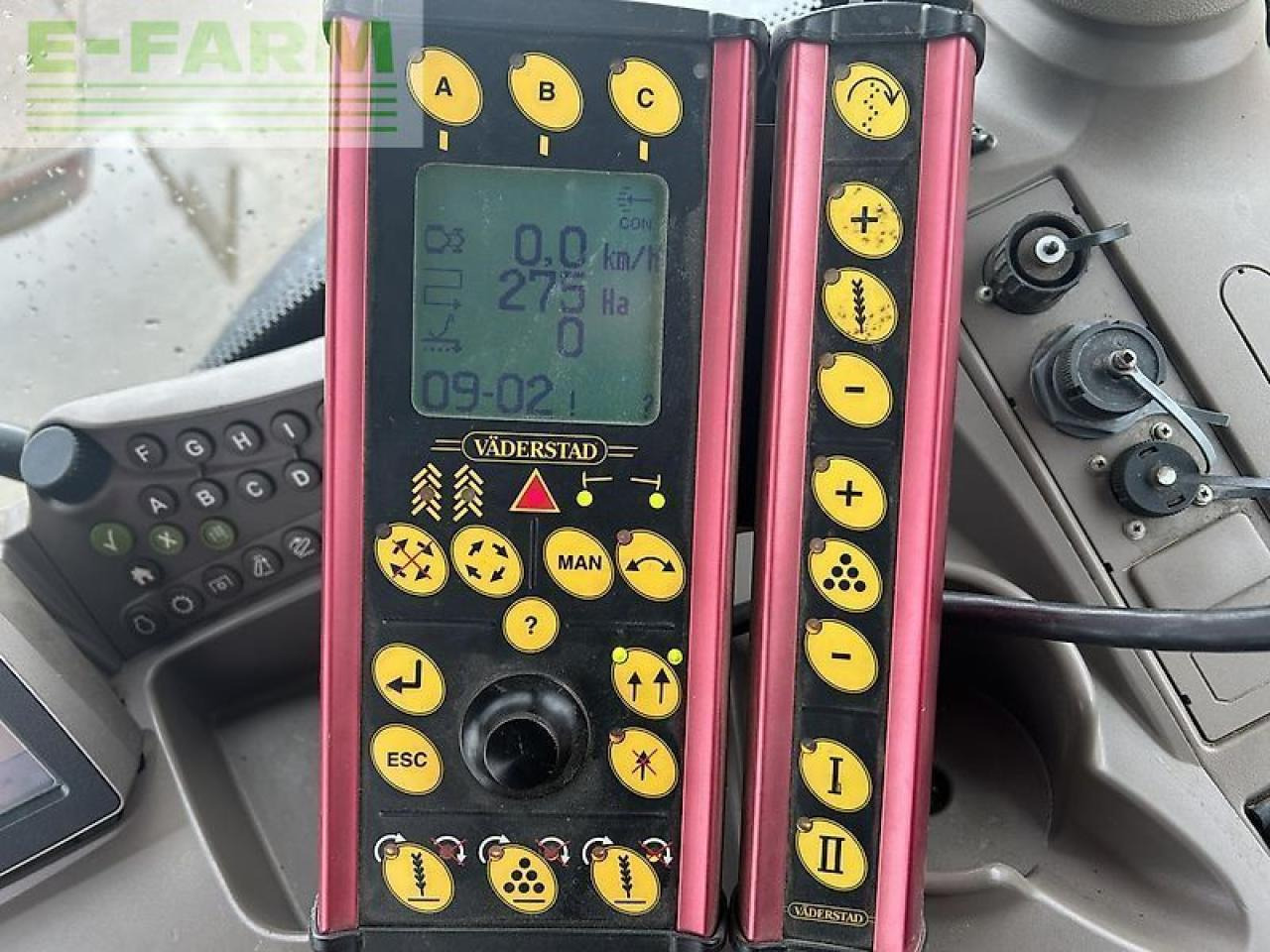 Väderstad rapid 400c - Szemenkénti vetőgép: 4 kép. Väderstad rapid 400c - Szemenkénti vetőgép: 4 kép.