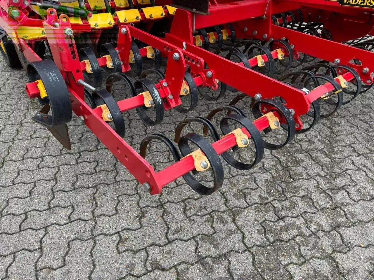 Väderstad rapid 400c - Kombinált vetőgép: 5 kép. Väderstad rapid 400c - Kombinált vetőgép: 5 kép.