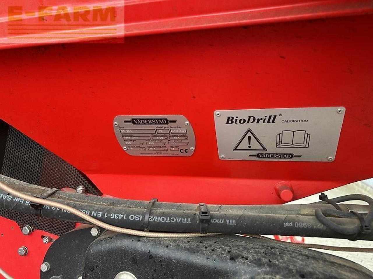 Väderstad rapid 600c - Szemenkénti vetőgép: 4 kép. Väderstad rapid 600c - Szemenkénti vetőgép: 4 kép.