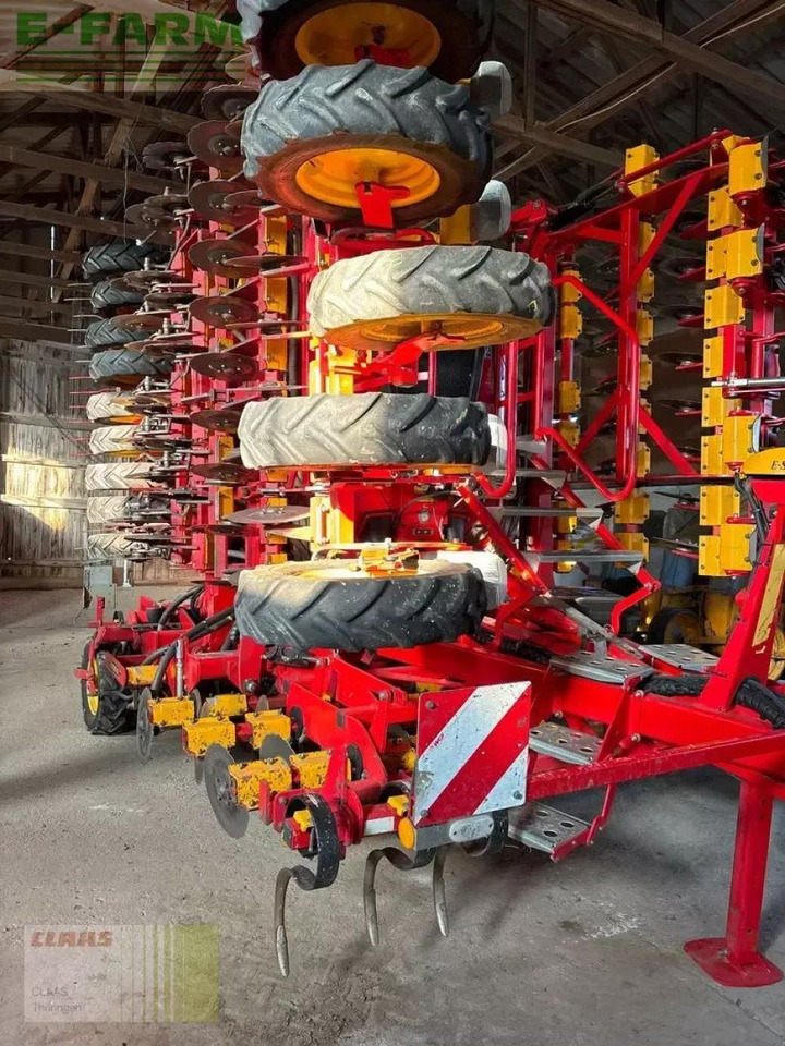 Väderstad rapid rda 800 s - Szemenkénti vetőgép: 1 kép. Väderstad rapid rda 800 s - Szemenkénti vetőgép: 1 kép.