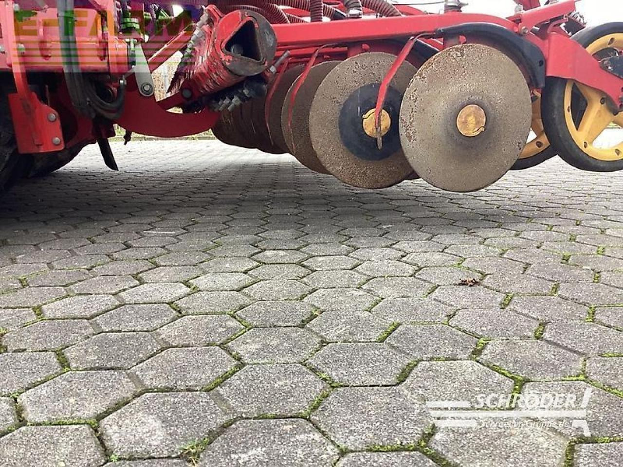 Väderstad spirit 600 s - Szemenkénti vetőgép: 3 kép. Väderstad spirit 600 s - Szemenkénti vetőgép: 3 kép.