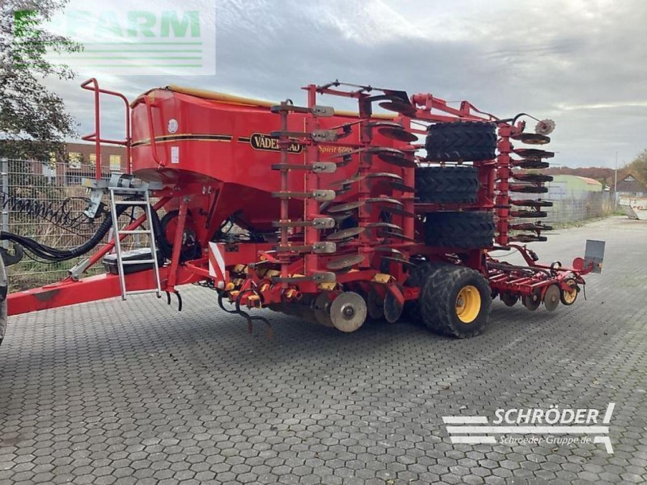 Väderstad spirit 600 s - Szemenkénti vetőgép: 1 kép. Väderstad spirit 600 s - Szemenkénti vetőgép: 1 kép.