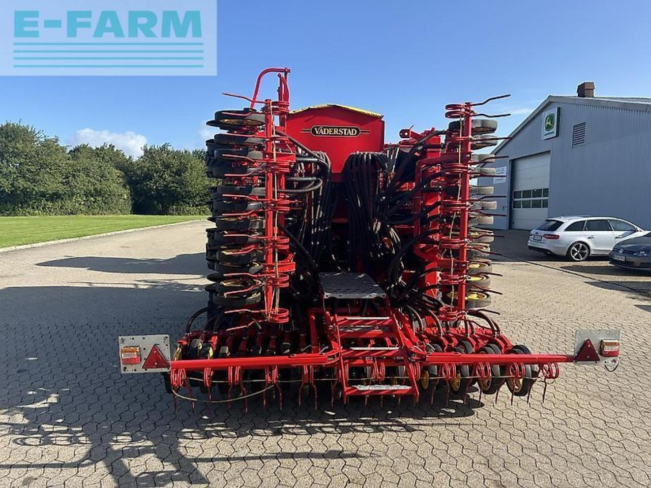 Väderstad spirit st600c - Szemenkénti vetőgép: 2 kép. Väderstad spirit st600c - Szemenkénti vetőgép: 2 kép.