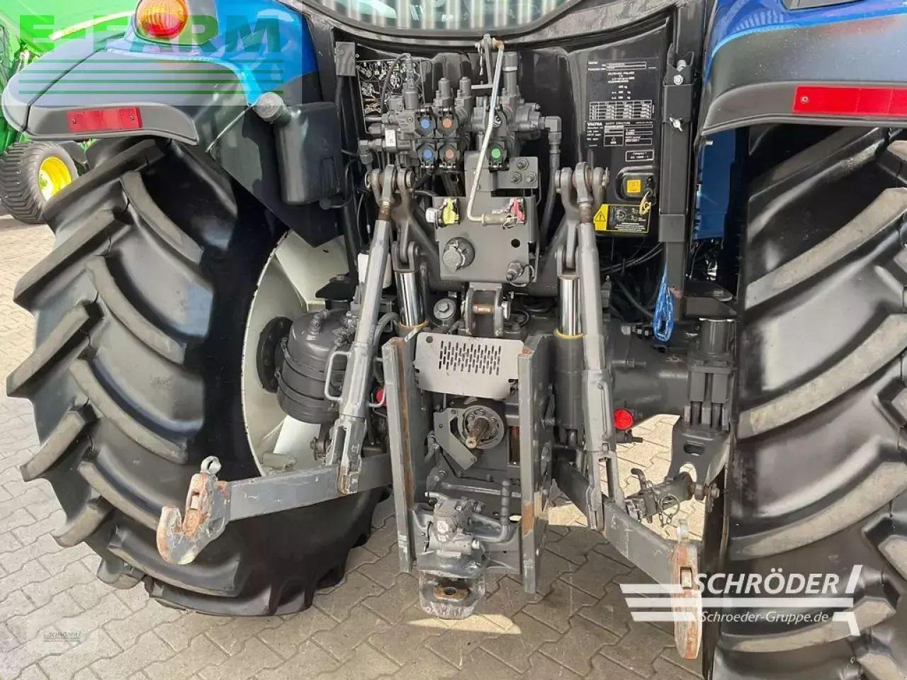 Valtra a 84 sh - Traktor: 4 kép. Valtra a 84 sh - Traktor: 4 kép.
