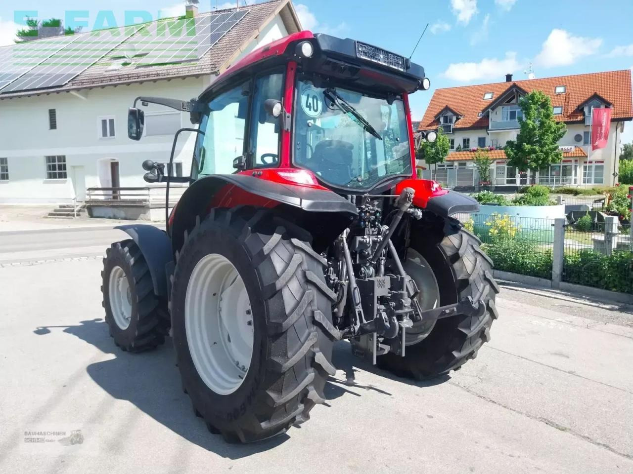 Traktor Valtra a 85: 7 kép. Traktor Valtra a 85: 7 kép.