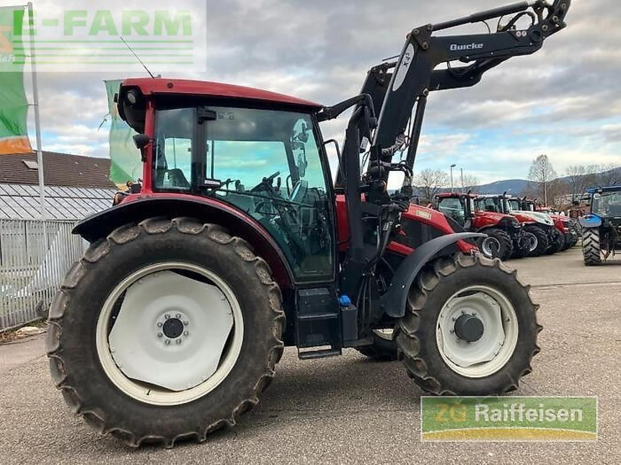 Valtra a104 mit frontlader - Traktor: 4 kép. Valtra a104 mit frontlader - Traktor: 4 kép.