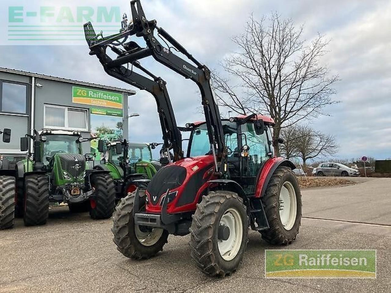 Valtra a104 mit frontlader - Traktor: 3 kép. Valtra a104 mit frontlader - Traktor: 3 kép.