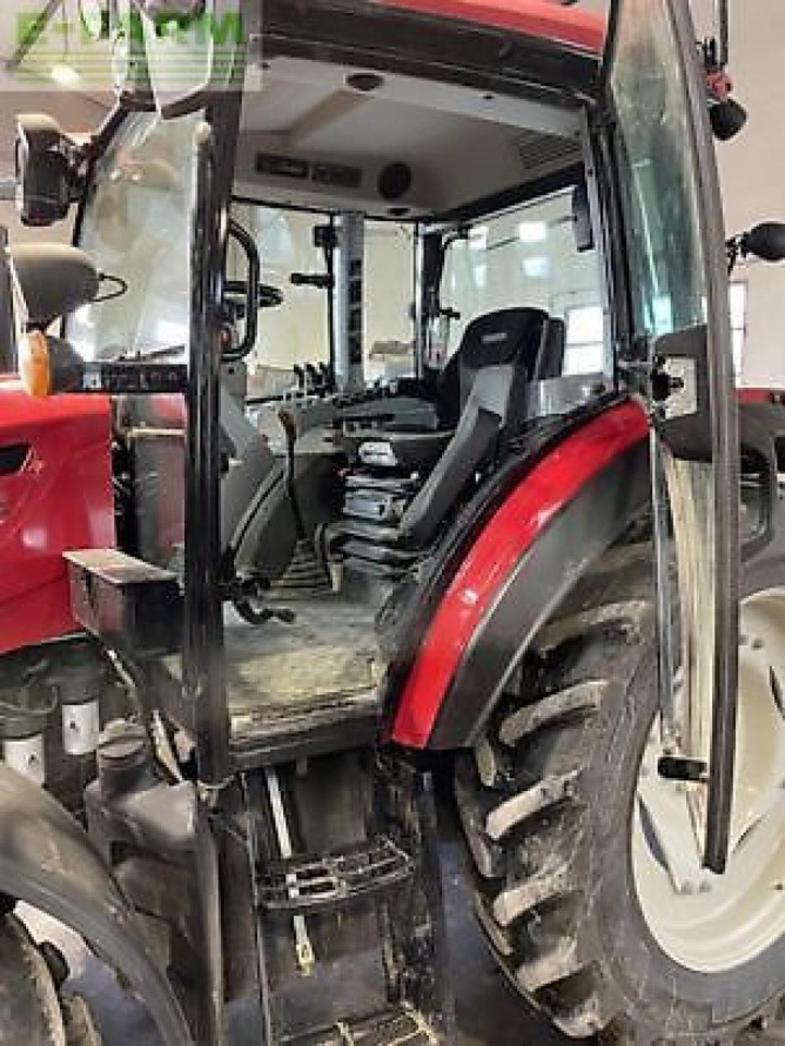Traktor Valtra a95h2: 8 kép.