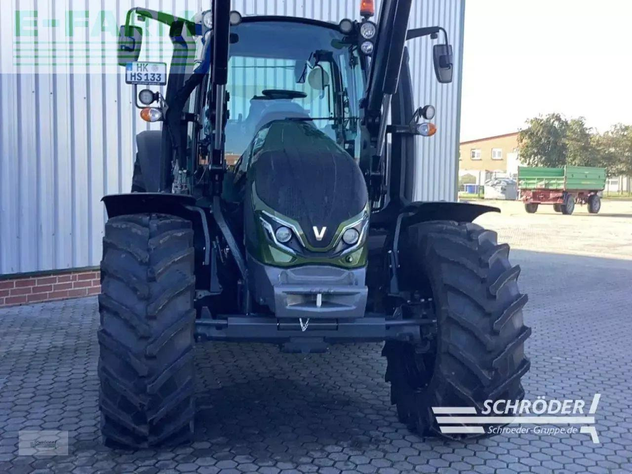 Valtra g 135 a - Traktor: 4 kép. Valtra g 135 a - Traktor: 4 kép.