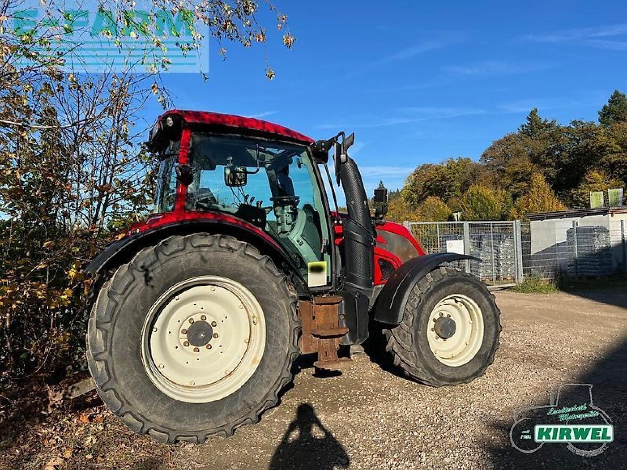 Valtra n 104 - Traktor: 4 kép. Valtra n 104 - Traktor: 4 kép.