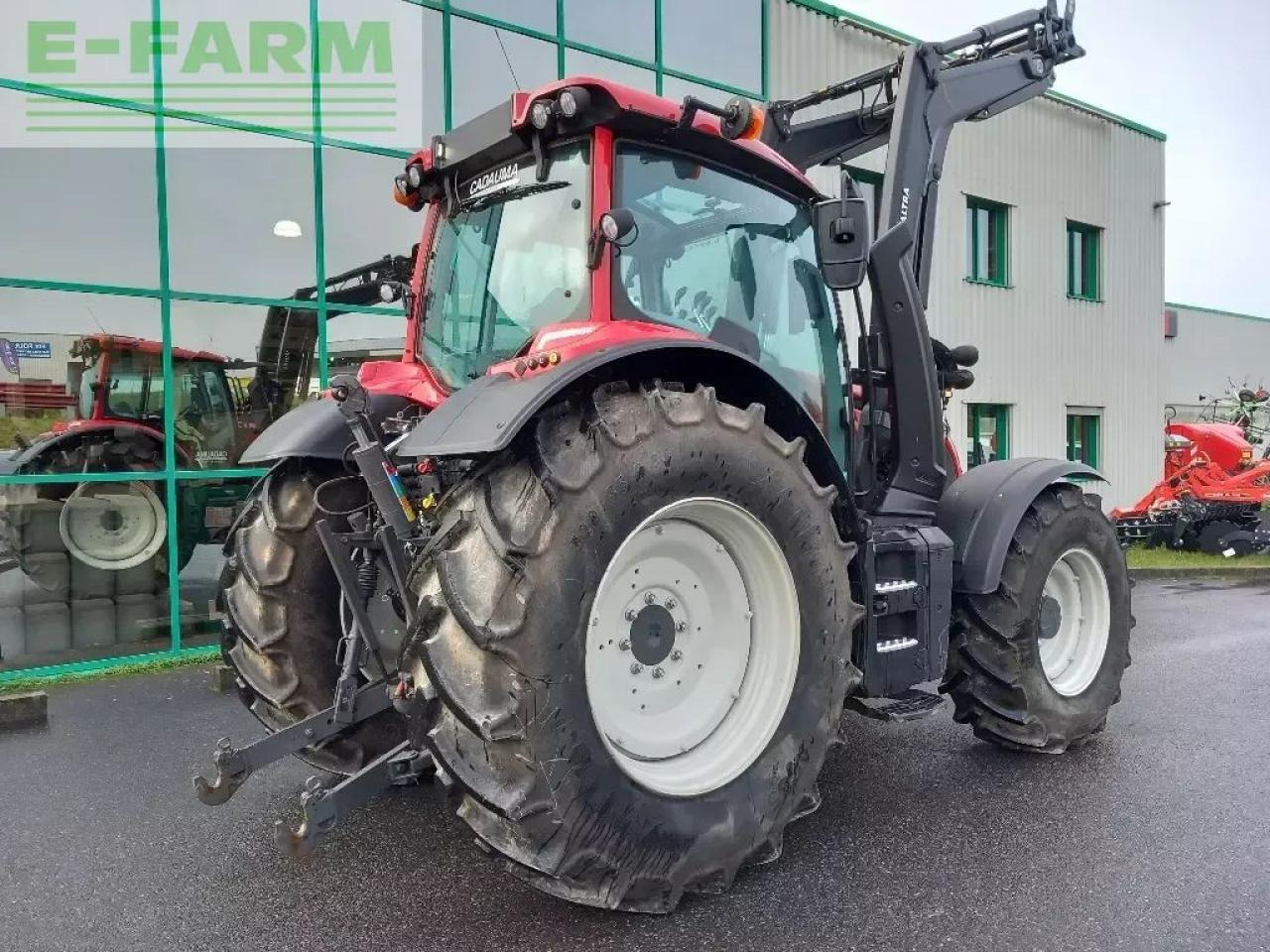 Valtra n 135 hitech 5 HiTech - Traktor: 3 kép. Valtra n 135 hitech 5 HiTech - Traktor: 3 kép.