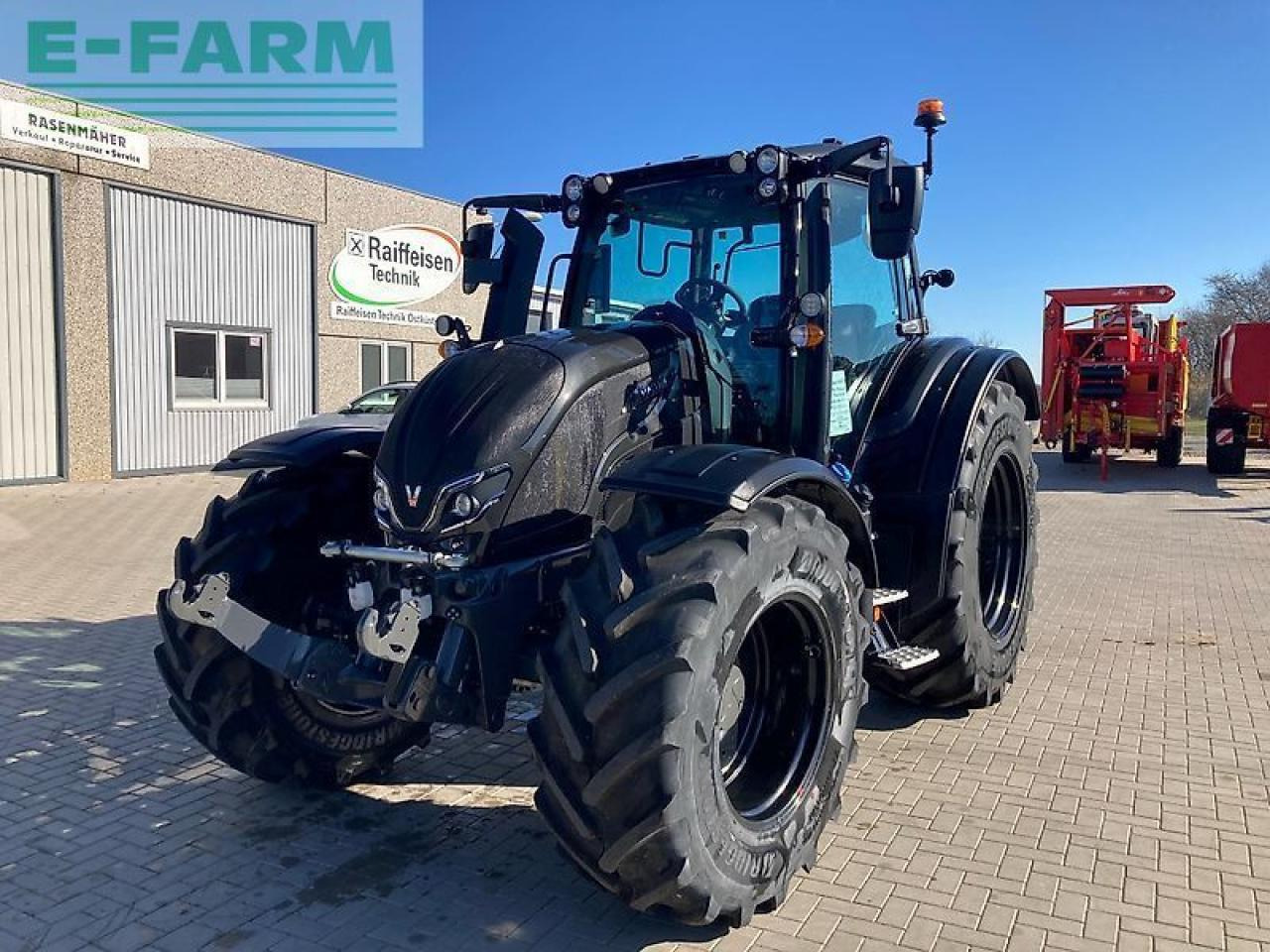 Valtra n 155ea - Traktor: 5 kép. Valtra n 155ea - Traktor: 5 kép.