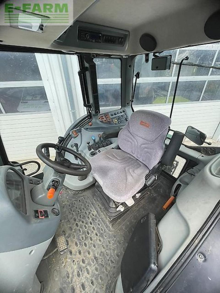 Valtra n123 - Traktor: 4 kép. Valtra n123 - Traktor: 4 kép.