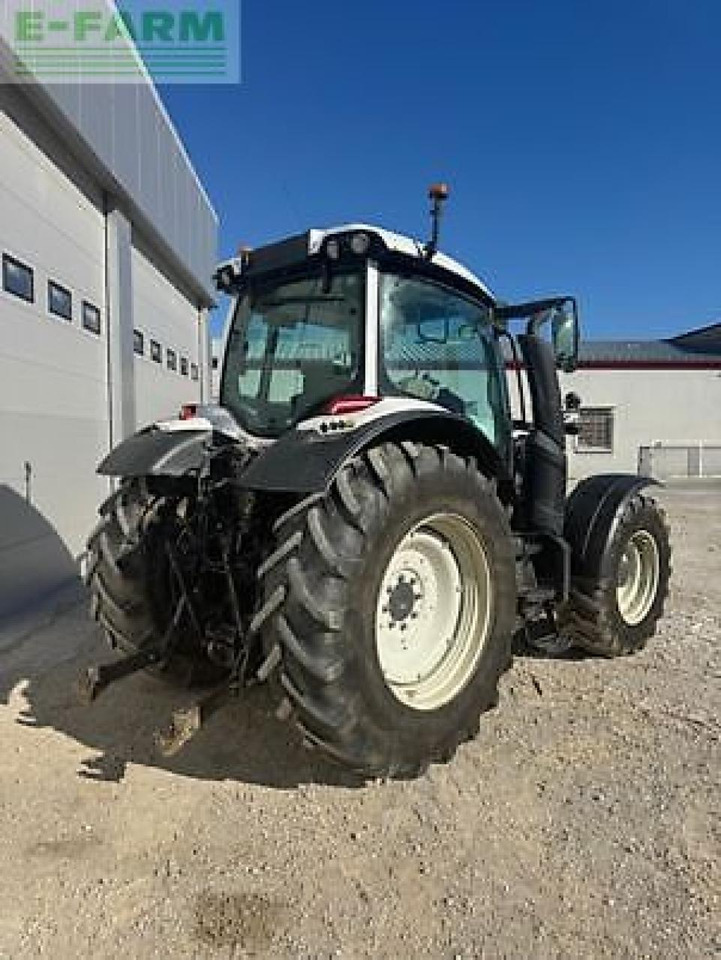 Valtra n134 h5 - Traktor: 4 kép. Valtra n134 h5 - Traktor: 4 kép.