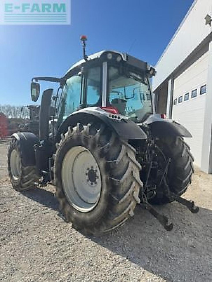 Valtra n134 h5 - Traktor: 3 kép. Valtra n134 h5 - Traktor: 3 kép.