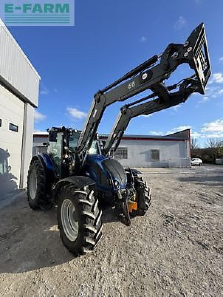 Valtra n134a - Traktor: 1 kép. Valtra n134a - Traktor: 1 kép.