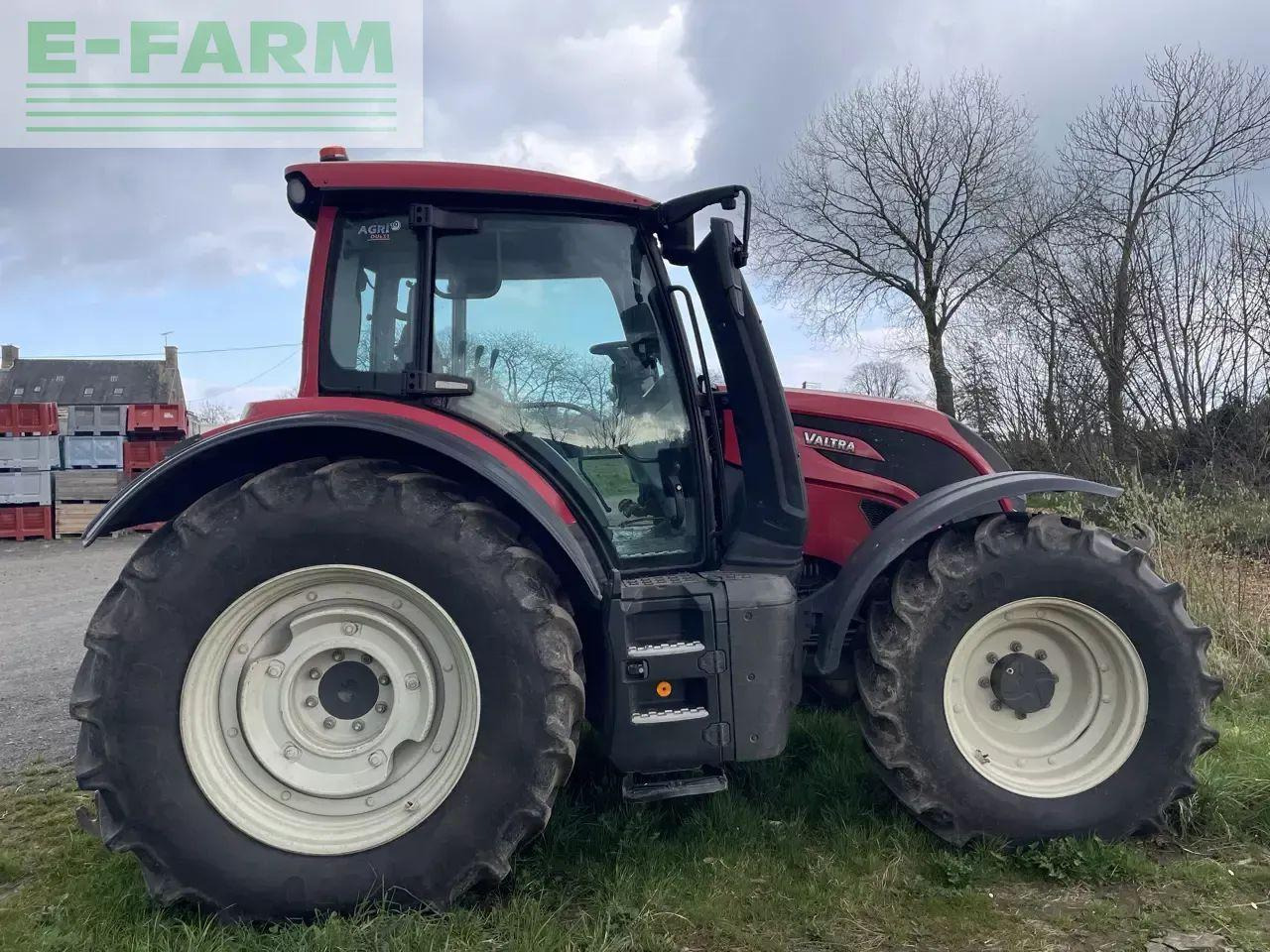 Valtra n135 a - Traktor: 5 kép. Valtra n135 a - Traktor: 5 kép.