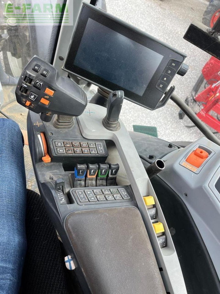 Valtra n154e direct Direct - Traktor: 5 kép. Valtra n154e direct Direct - Traktor: 5 kép.