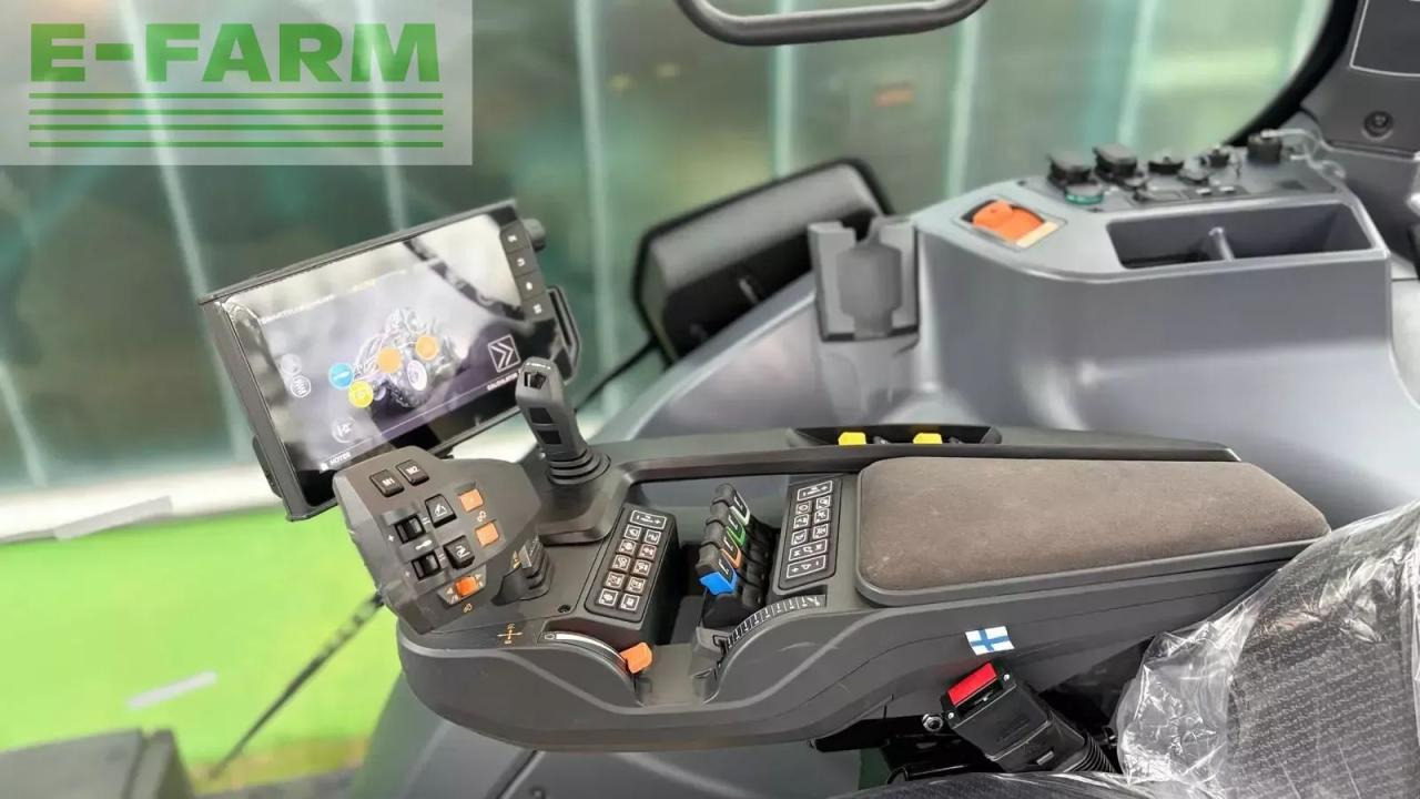 Traktor Valtra q 285: 8 kép.