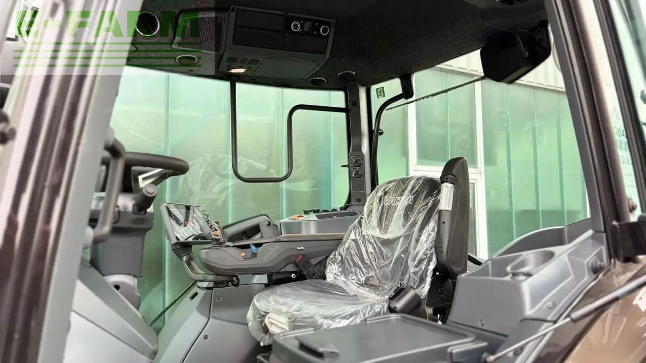 Traktor Valtra q 285: 7 kép.