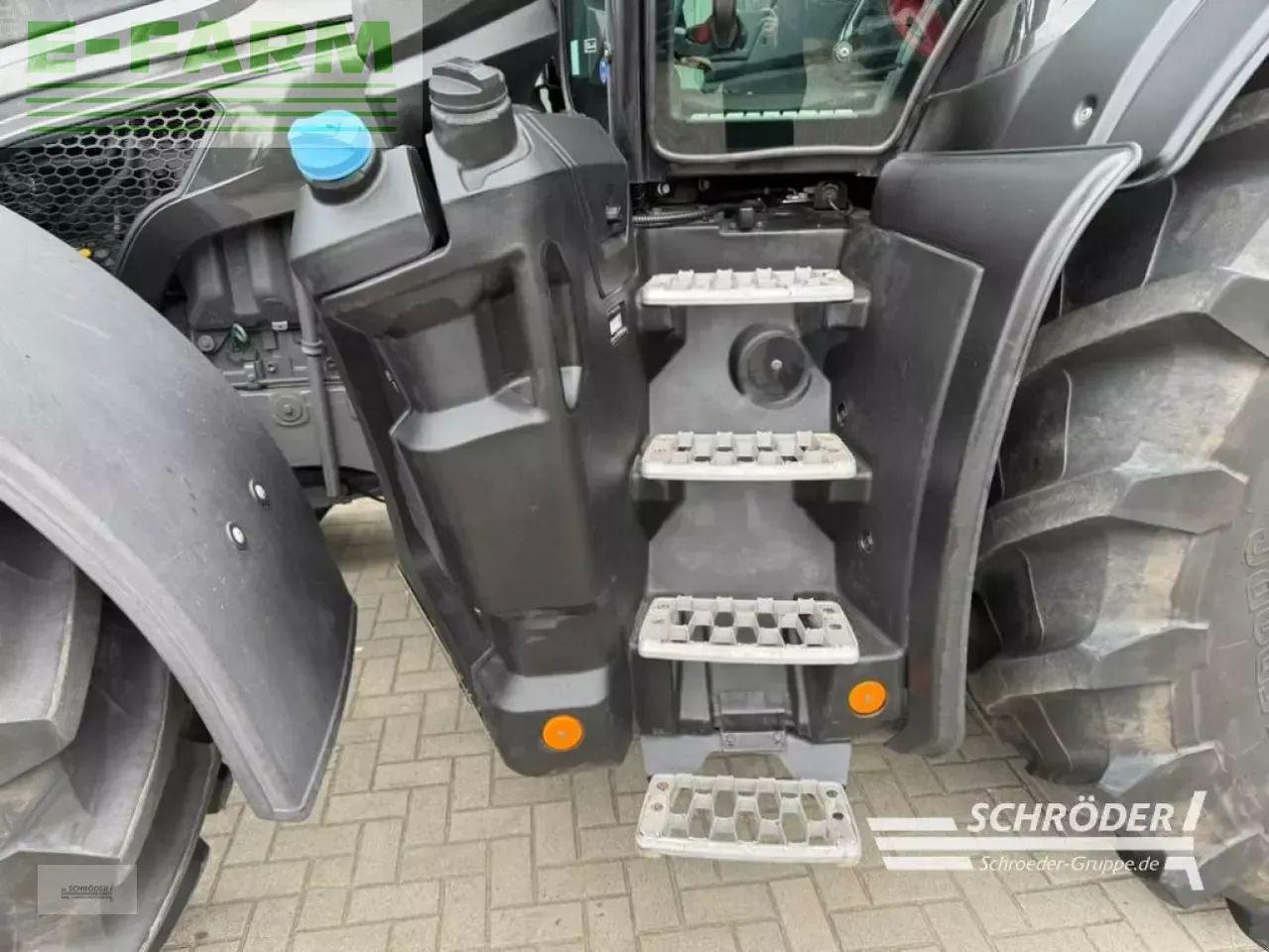 Traktor Valtra q 305: 9 kép. Traktor Valtra q 305: 9 kép.