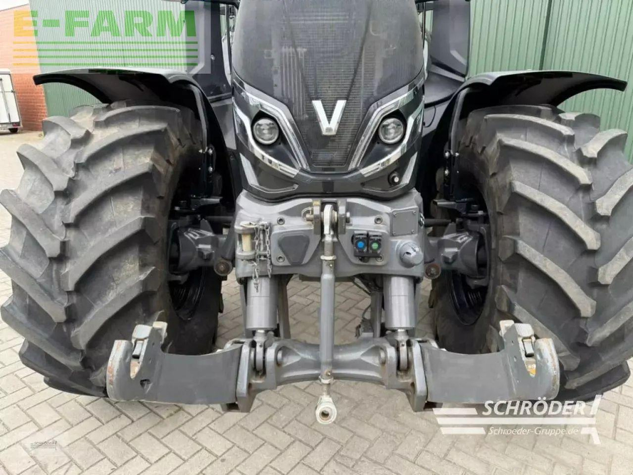 Traktor Valtra q 305: 8 kép. Traktor Valtra q 305: 8 kép.