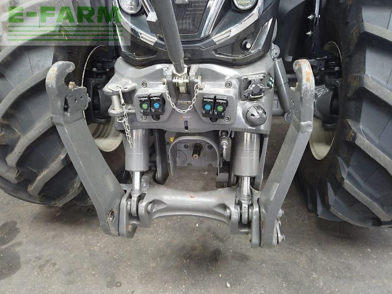 Valtra q305 valtra traktor - Traktor: 3 kép. Valtra q305 valtra traktor - Traktor: 3 kép.