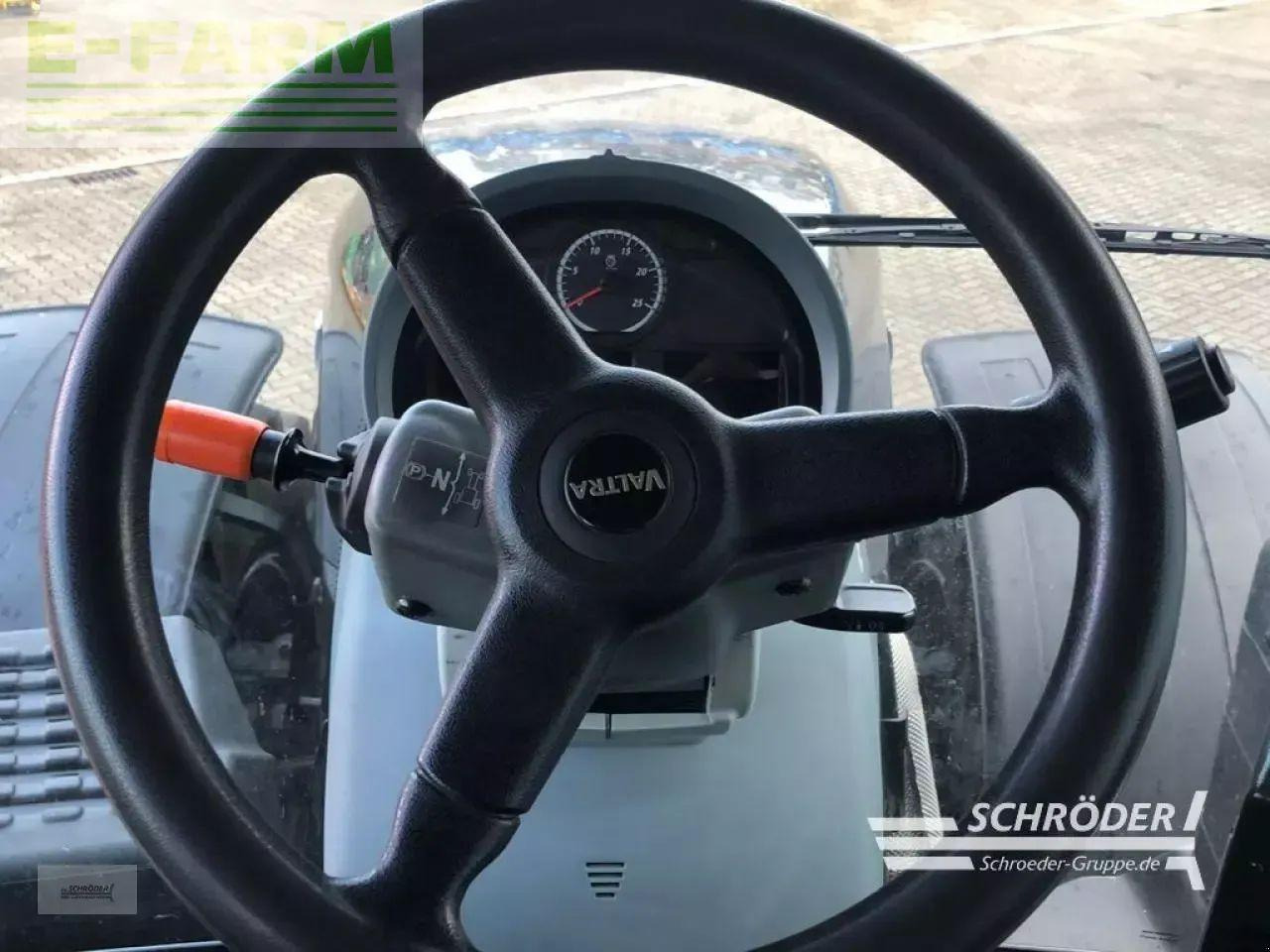 Traktor Valtra s 324 smarttouch | fzw | gps | rüfa: 16 kép. Traktor Valtra s 324 smarttouch | fzw | gps | rüfa: 16 kép.