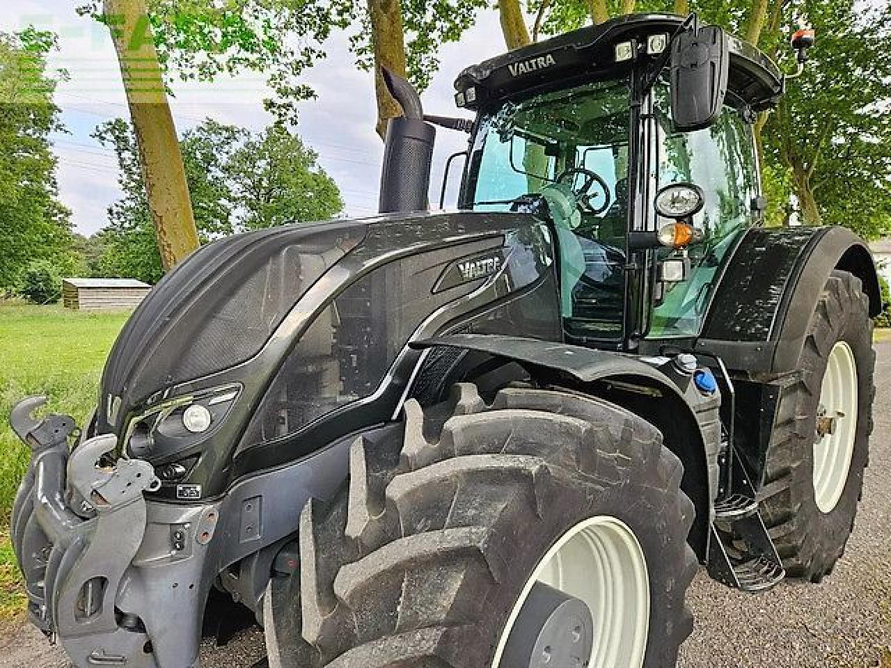 Valtra s394 smarttouch twintrac s274 s294 s324 s354 s374 fendt agco - Traktor: 3 kép. Valtra s394 smarttouch twintrac s274 s294 s324 s354 s374 fendt agco - Traktor: 3 kép.
