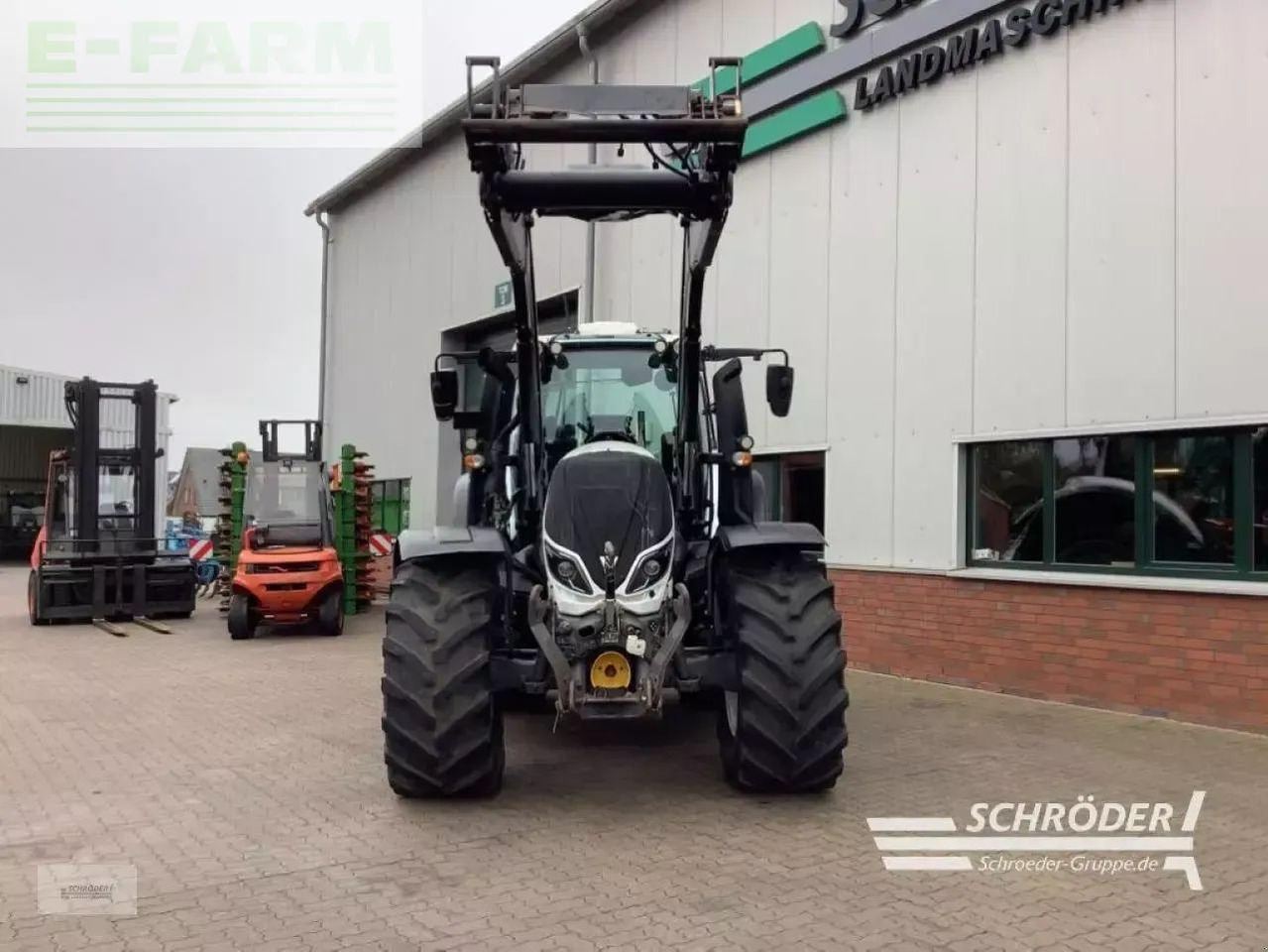Valtra t 174 ed smarttouch | rtk | unlimited - Traktor: 2 kép. Valtra t 174 ed smarttouch | rtk | unlimited - Traktor: 2 kép.