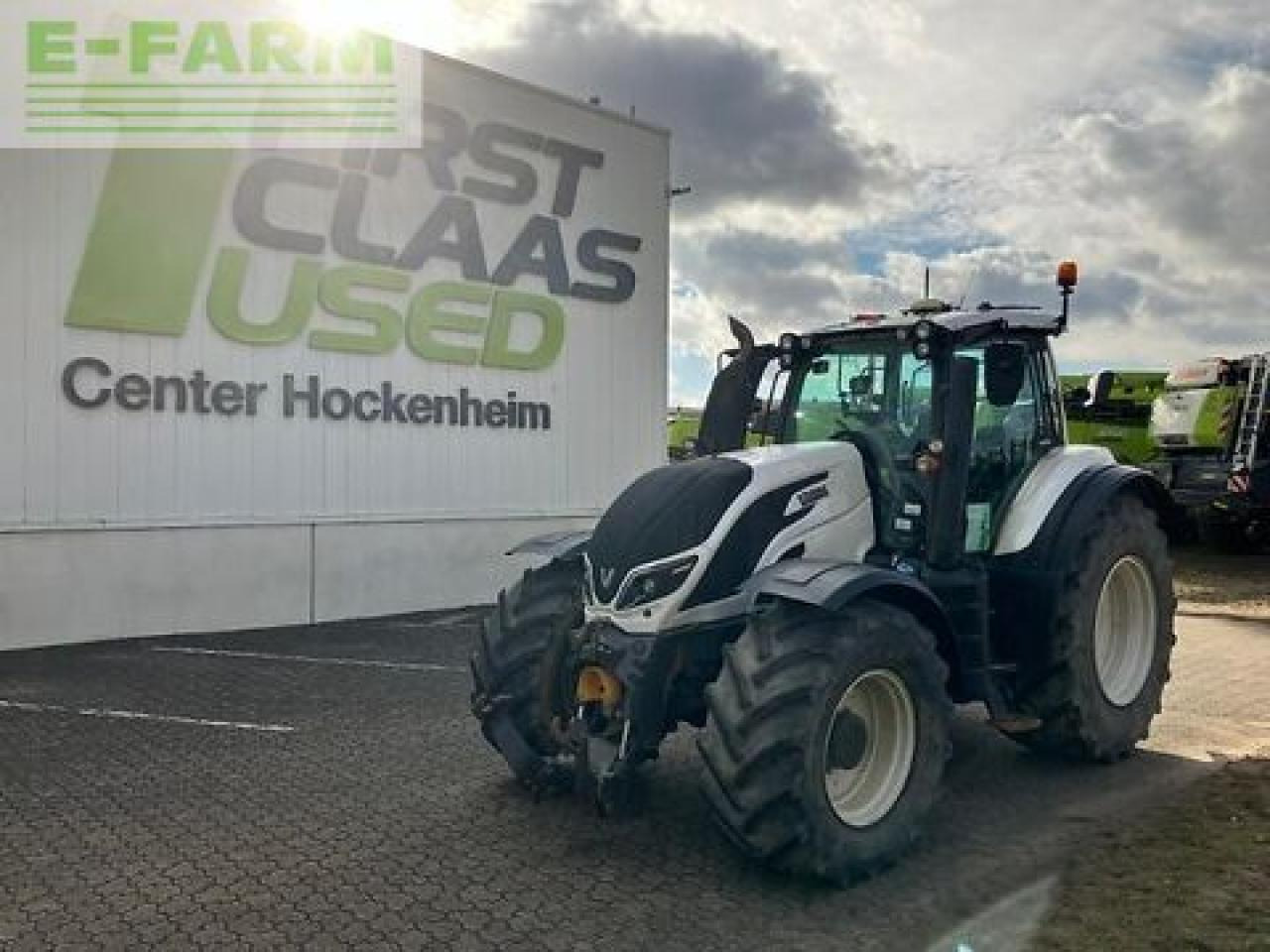 Valtra t 174e - Traktor: 1 kép. Valtra t 174e - Traktor: 1 kép.