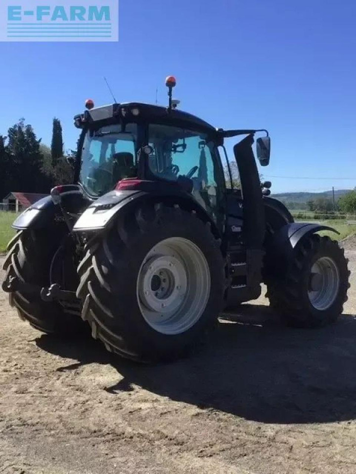 Valtra t 194 - Traktor: 5 kép. Valtra t 194 - Traktor: 5 kép.