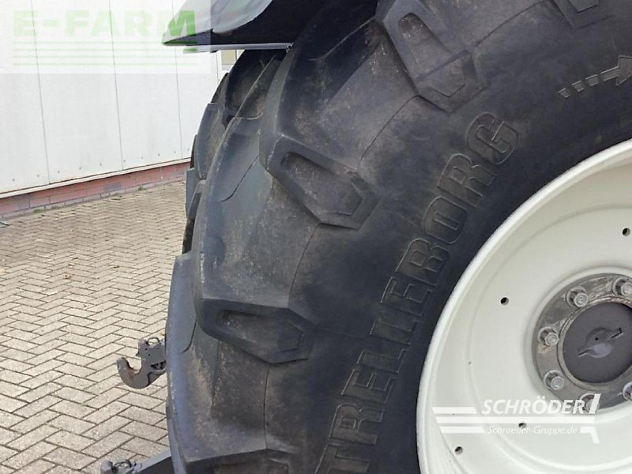 Valtra t 214 d smarttouch - Traktor: 5 kép. Valtra t 214 d smarttouch - Traktor: 5 kép.