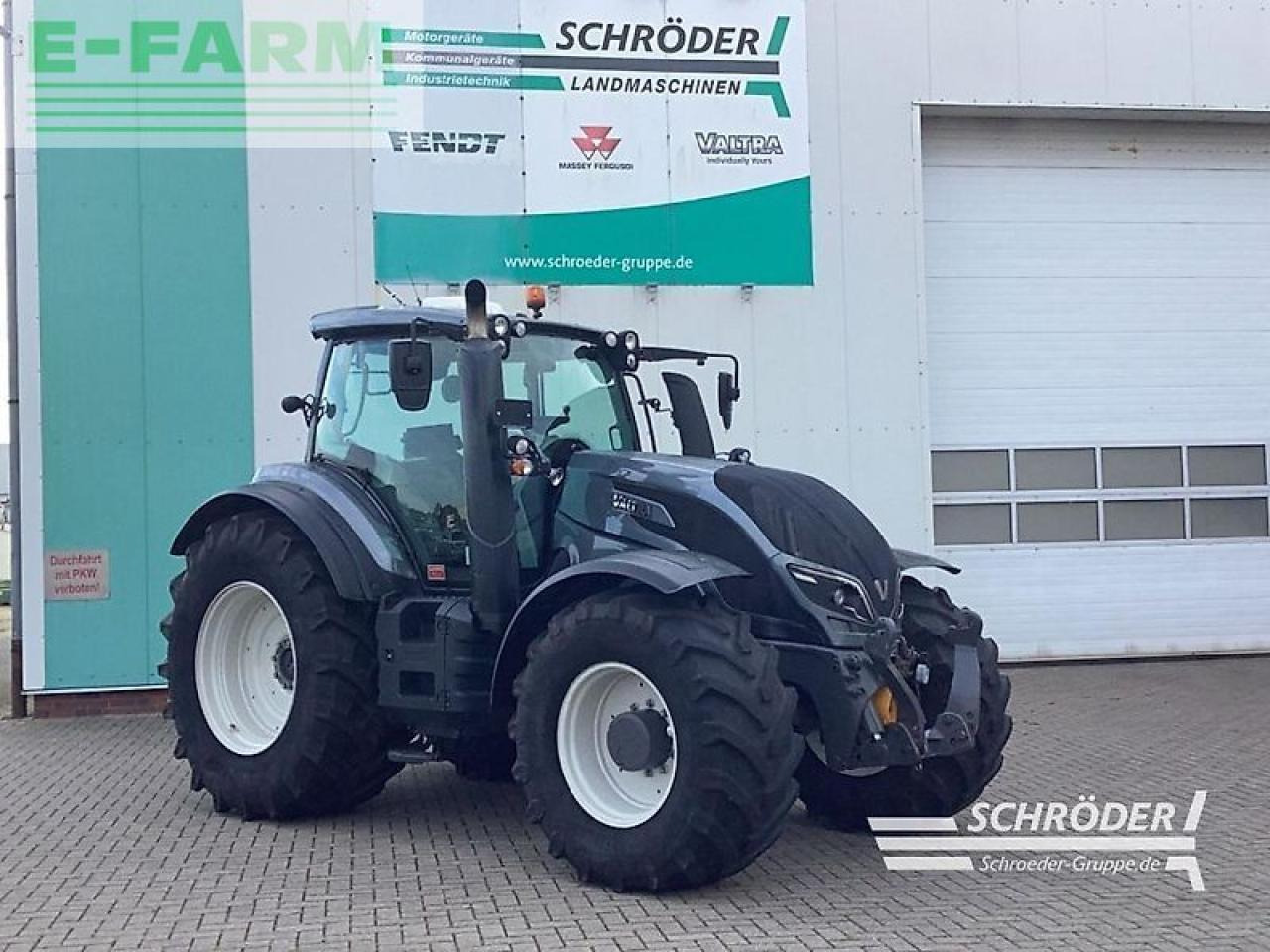 Valtra t 214 d smarttouch - Traktor: 1 kép. Valtra t 214 d smarttouch - Traktor: 1 kép.