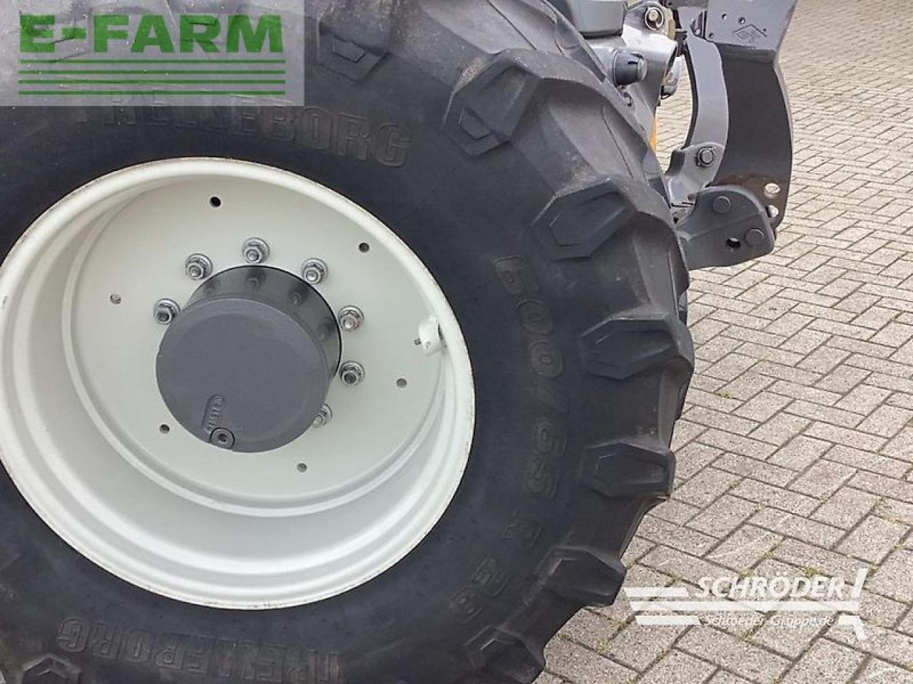 Valtra t 214 d smarttouch - Traktor: 3 kép. Valtra t 214 d smarttouch - Traktor: 3 kép.