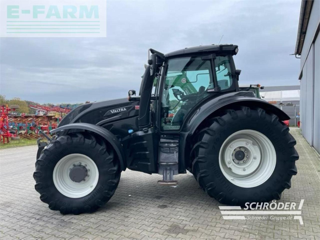 Valtra t 214 d smarttouch + rtk - Traktor: 4 kép. Valtra t 214 d smarttouch + rtk - Traktor: 4 kép.