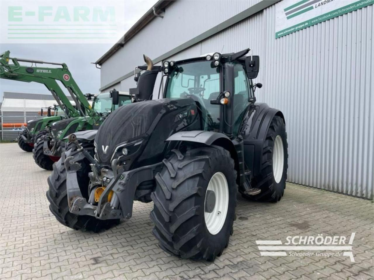 Valtra t 214 d smarttouch + rtk - Traktor: 5 kép. Valtra t 214 d smarttouch + rtk - Traktor: 5 kép.