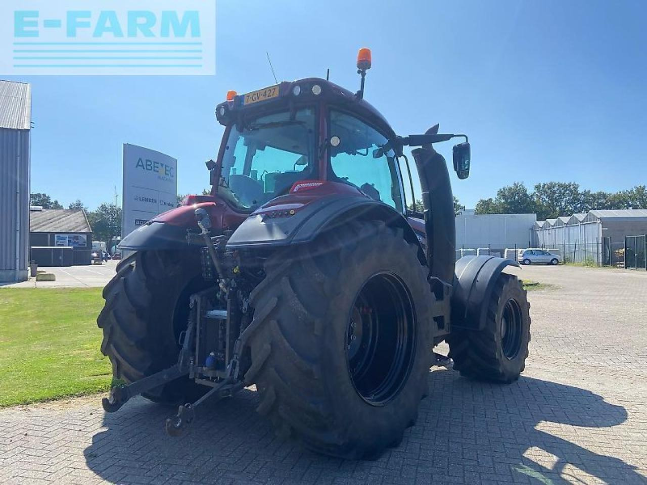 Valtra t 254 - Traktor: 4 kép. Valtra t 254 - Traktor: 4 kép.