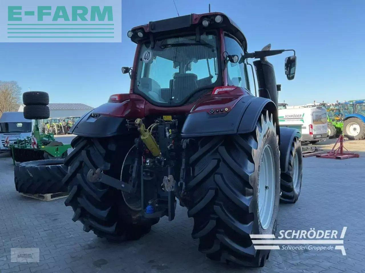 Valtra t 254 v smarttouch - Traktor: 4 kép. Valtra t 254 v smarttouch - Traktor: 4 kép.